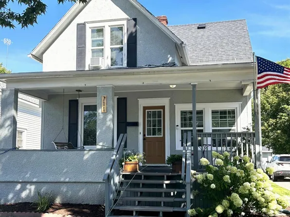 711 7th Ave N, Fargo, ND 58102