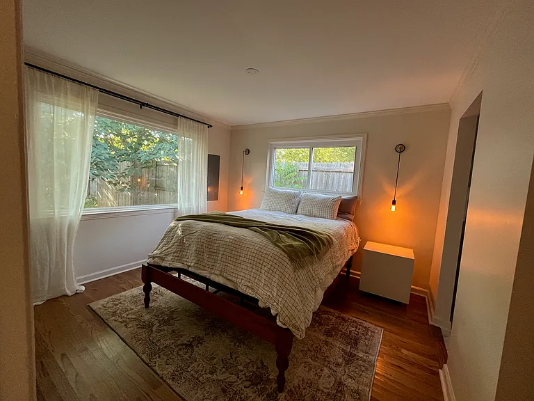 2024 Summer St SW — Photo 10
