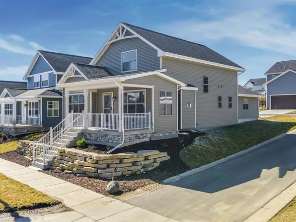 4806 Romaine Rd, Fitchburg, WI 53711