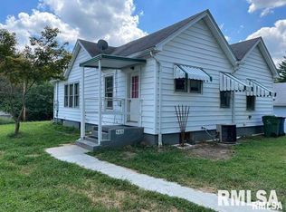 505 South St, Anna, IL 62906