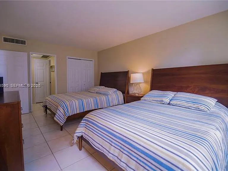 5151 Collins Ave #428 — Photo 16