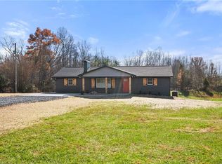 1195 Rogers Rd, Mount Airy, NC 27030