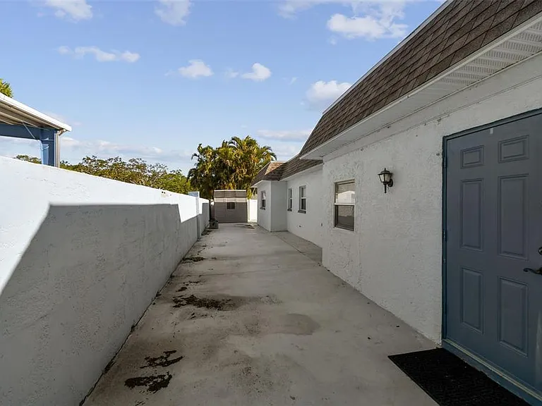 12252 Eldon Dr — Photo 70