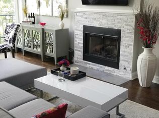 1103 N Wood St APT 3N, Chicago, IL