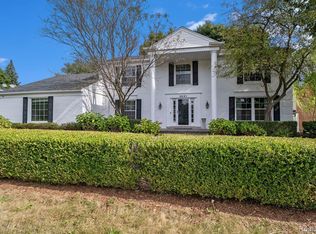 5691 Fox Hunt Ln, West Bloomfield, MI