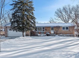 9241 S 83rd Ct, Hickory Hills, IL