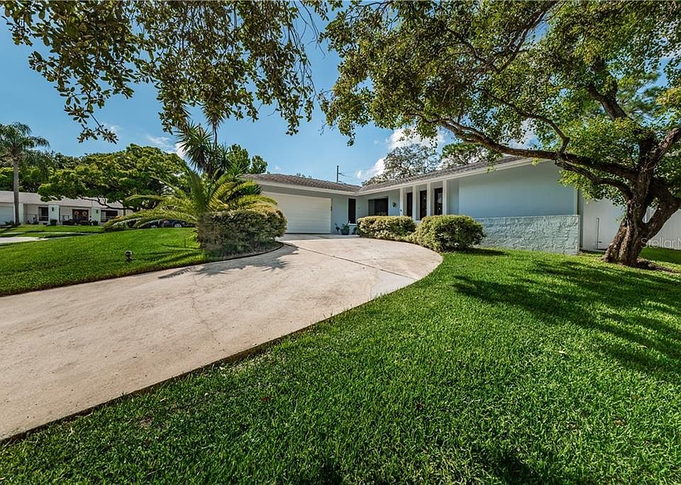 1st image of 1907 High View Dr