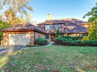 1695 Meadow Ln, Bannockburn, IL 60015