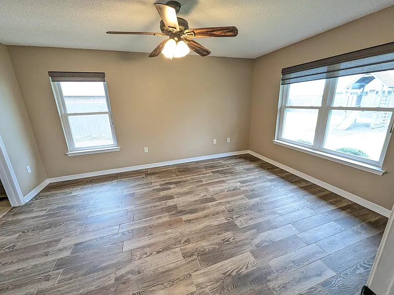 2409 Juneau Ln — Photo 21
