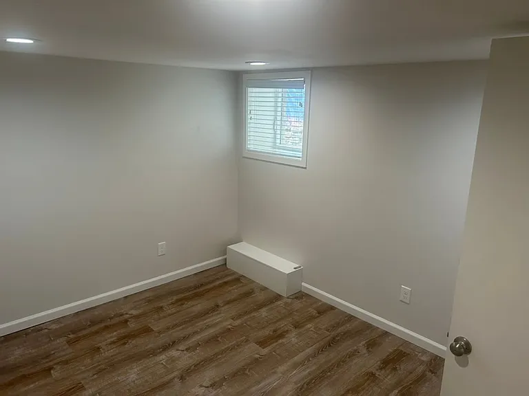 2334 NW Kearney St — Photo 6