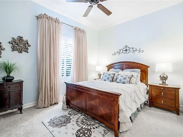 2826 Tiburon Blvd E #103 — Photo 14