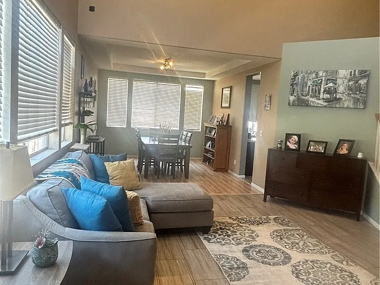 2076 Santina Ave — Photo 2