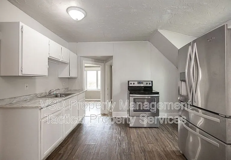 3408 E 140th St #2 — Photo 11