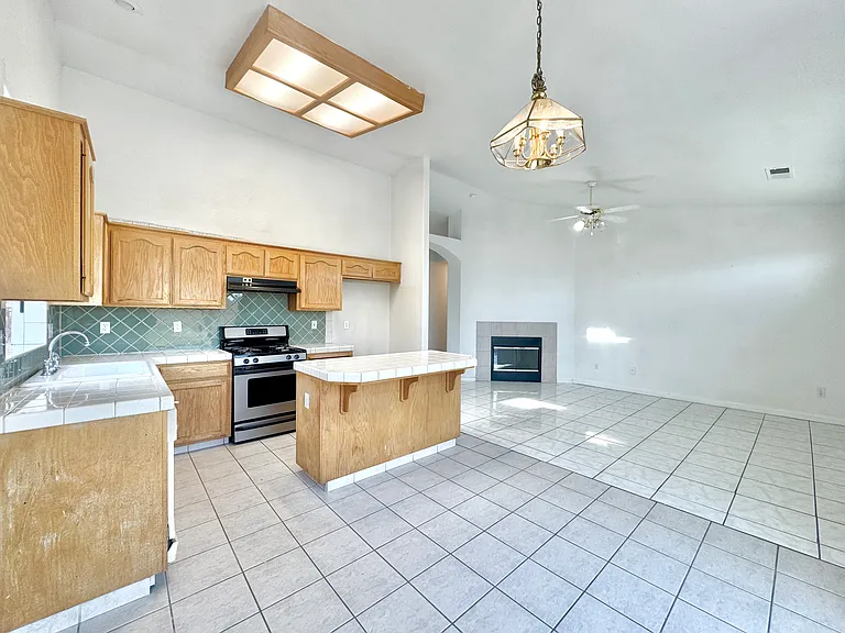 2561 Goldeneye Dr — Photo 23