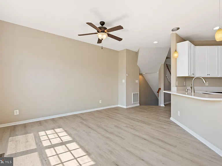 9147 Ribbon Falls Loop — Photo 15