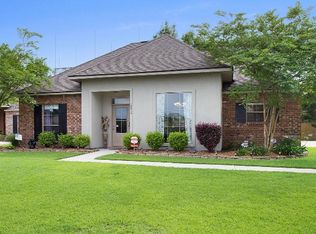 12213 Amber Lakes Dr, Greenwell Springs, LA 70739