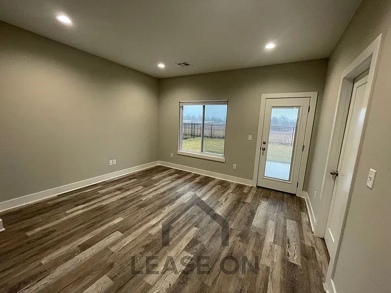 16285 W Ike Ct — Photo 11