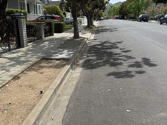 4th image of 470 San Benito Ave APT D