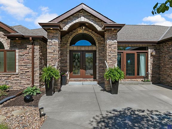 3rd image of 5301 Sawgrass Dr