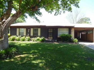 1405 Pinhook Dr, Savannah, TN 38372