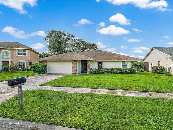 2nd image of 10795 Cambay Cir