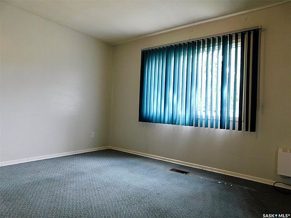 5th image of 227 2nd AVENUE E