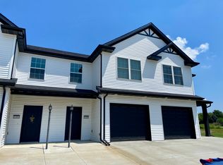 3305 Stoneway Ct, Champaign, IL