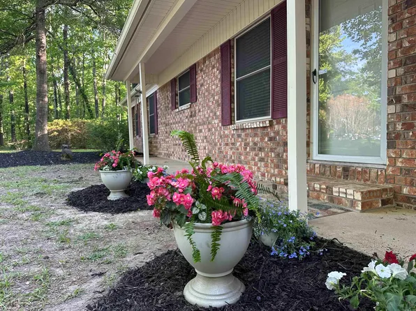 3707 Gattin Rd #J, Benton, AR 72015