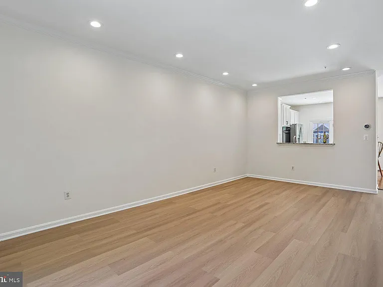 46 Waddington Ln — Photo 11
