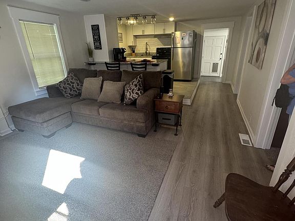 3rd image of 239 Boardman Ave