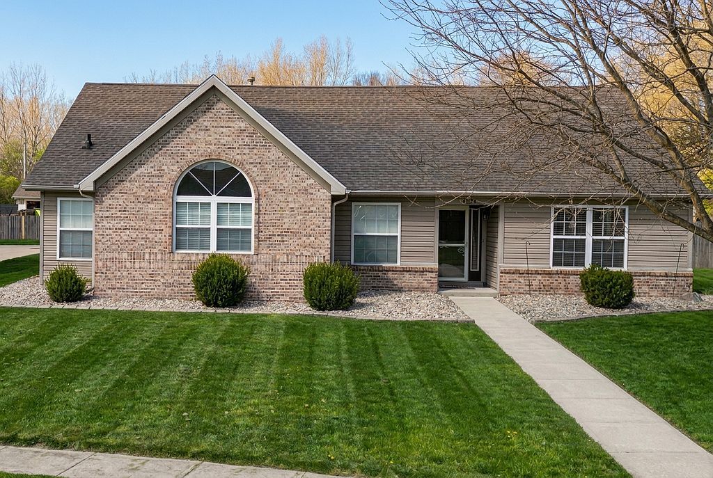 4073 Stergen Dr - Property Image