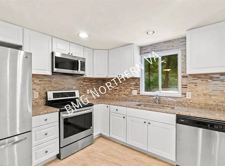 8461 Yellow Leaf Ct — Photo 6