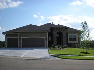1106 Metfield Ln, Raymore, MO 64083