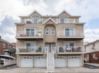 658 East Broadway, Long Beach, NY 11561