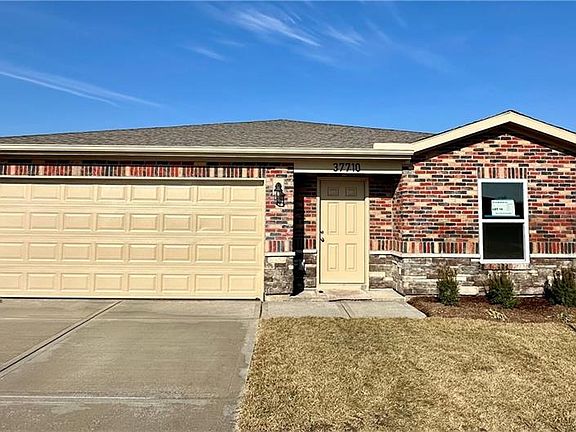 2nd image of 37710 W 207th Ter