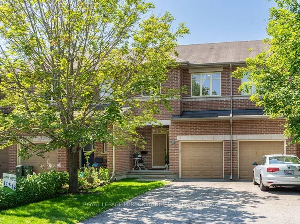216 Badgeley Ave, Ottawa, ON K2T 0A4