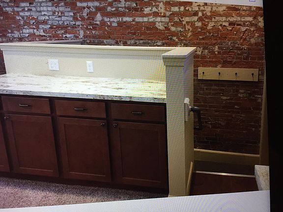 4th image of 311 Walnut St #1/2