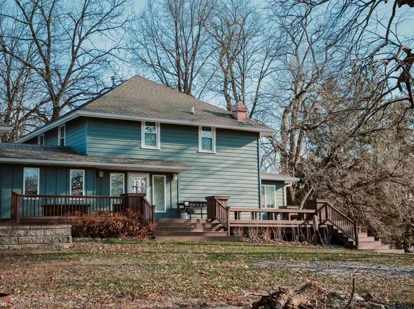 4466 Park Ave, Clear Lake, IA 50428