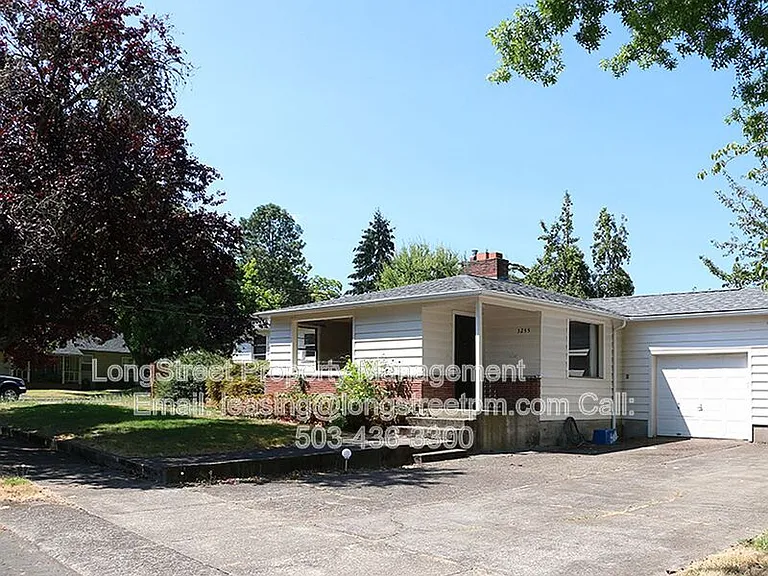3255 NW Fillmore Ave — Photo 2