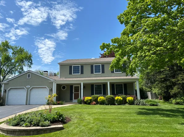 1111 Clover Ct, Batavia, IL 60510