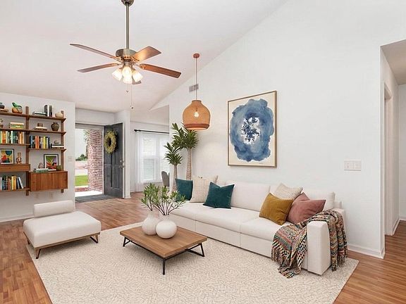5th image of 312 Commons Way