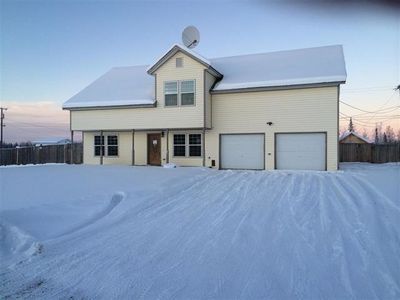 619 W 5th Ave, North Pole, AK, 99705