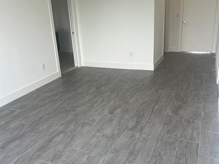 1045 NE 18th Ave #307 — Photo 22