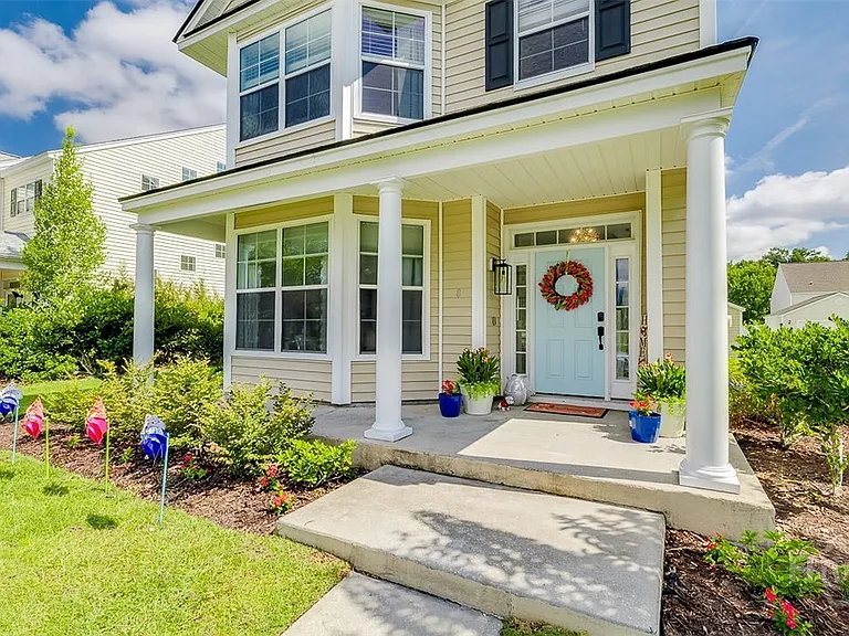 8 Bushwood Dr — Photo 4
