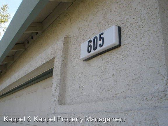 2nd image of 605 Blarney Cir