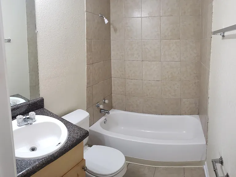 206 Vista Cir #B — Photo 36