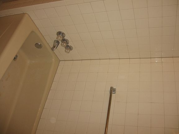 4th image of 781 NW 1st St