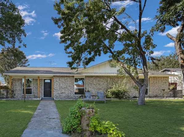 513 Colonial Dr, Garland, TX 75043