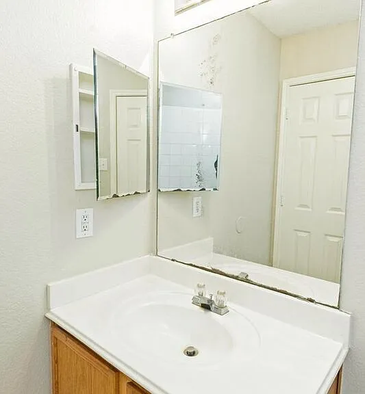 1118 Water Oak Way — Photo 22