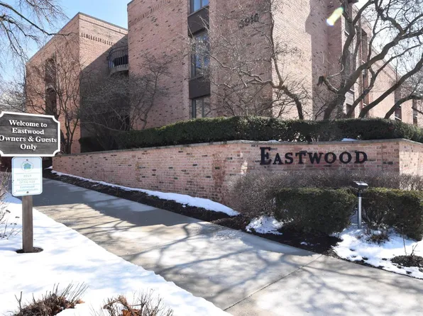 3916 North Oakland AVENUE #224, Shorewood, WI 53211